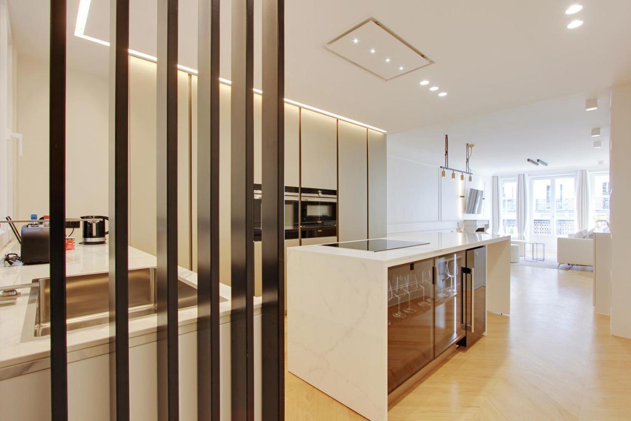 Stunning Apartment With View At The Very Heart Of Paris Exterior foto